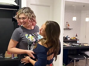 Ary Casal Luar, Luiz Casal Luar & Damiana share a sizzling dinner and debar hook-up